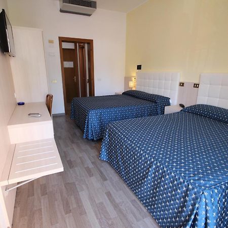 Hotel Roma Lido di Jesolo Esterno foto