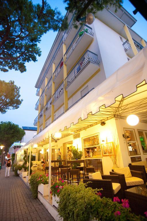 Hotel Roma Lido di Jesolo Esterno foto